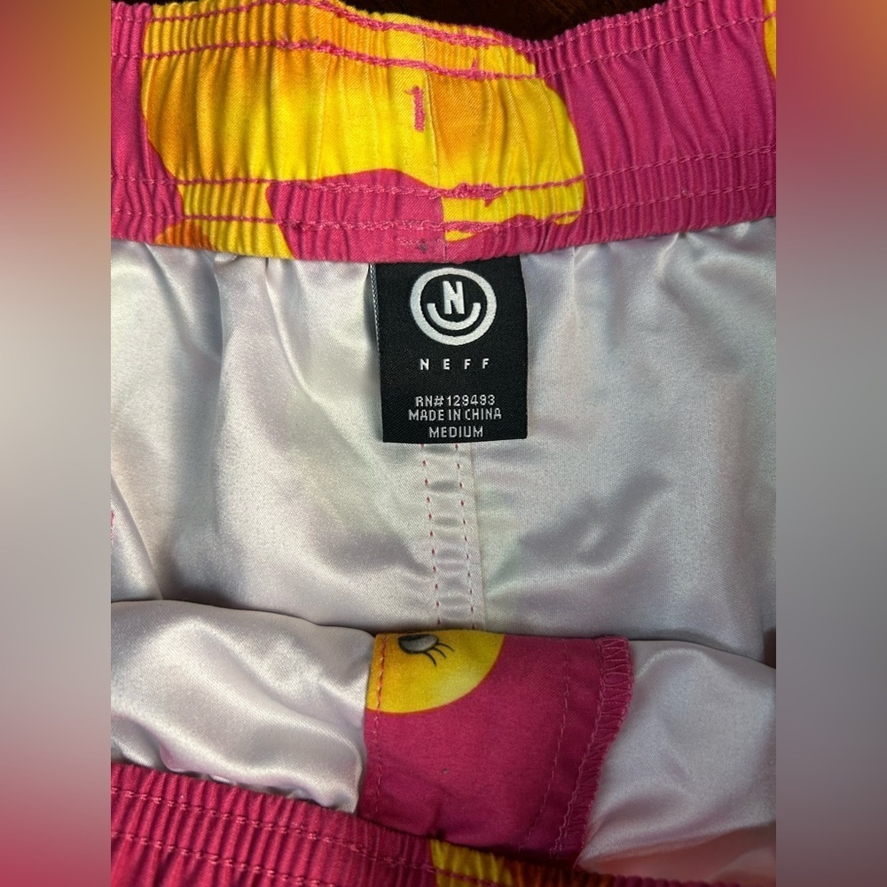 Neff Pink mens Shorts with Yellow Duck Print - Picture 3 of 7